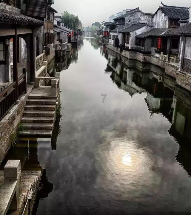 首次见到传说中的“果冻蛋糕”我以为1刀下去有果冻，结果很尴尬